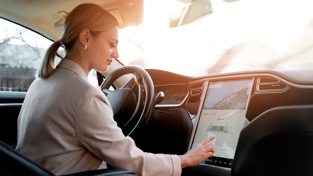 Jak regularne aktualizacje map wpływają na bezpieczeństwo i komfort podróży samochodem?