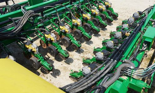 Jak wybrać odpowiednie części do maszyn rolniczych – praktyczny przewodnik