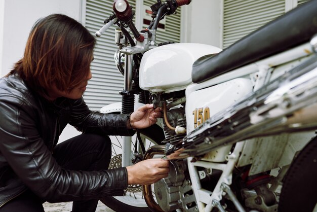 Jakie są najważniejsze czynniki wpływające na komfort jazdy motocyklem?